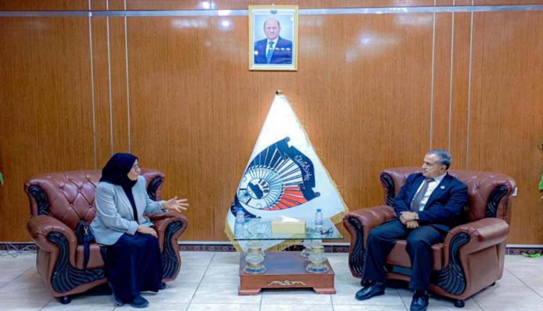 جامعة عدن ومجلس الترويج السياحي يناقشان مشروع برنامج تنفيذي لتأهيل جيل جديد من المرشدين السياحيين